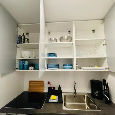 Strandkorv Fuer 2-4 Personen Mit Pool Apartman