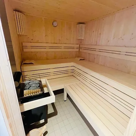 Strandkorv Fuer 2-4 Personen Mit Pool * Dahme (Schleswig-Holstein)