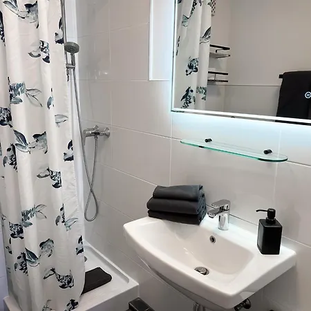 Strandkorv Fuer 2-4 Personen Mit Pool * Dahme